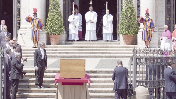 8 Momentos increíbles en el funeral del Papa