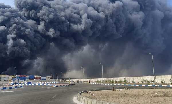 Explosión en puerto de Irán deja 40 fallecidos - 1000 Noticias