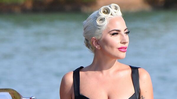Lady Gaga hechiza a México con ‘Mayhem’, concierto esperado por más de una década