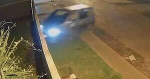 Diario HOY | VIDEO | Susto tras choque de una furgoneta contra una muralla