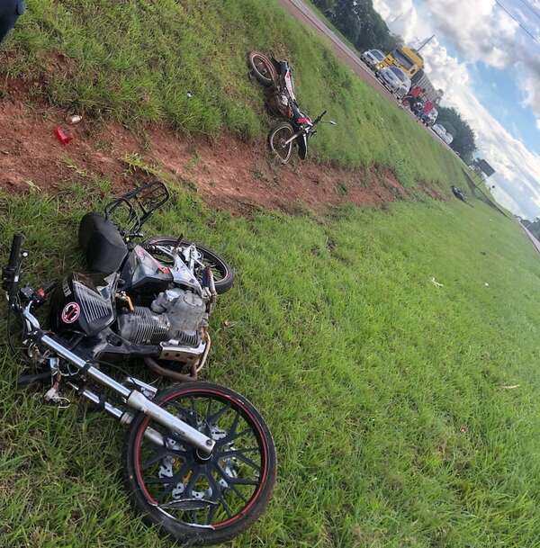 Presunta carrera clandestina deja una fallecida y dos heridos en Yguazú - ABC en el Este - ABC Color