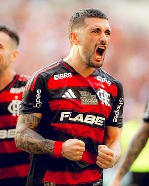 Flamengo golea a Corinthians y Palmeiras cae ante Bahía - Fútbol Internacional - ABC Color