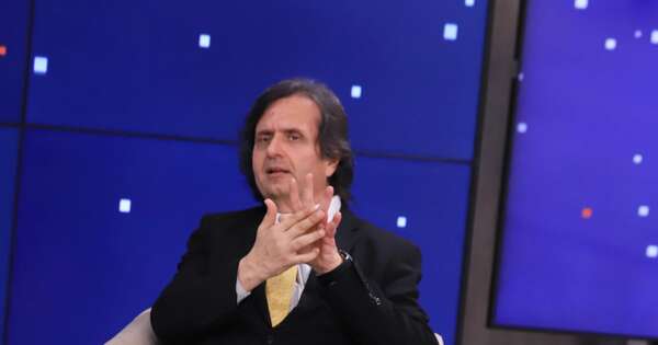 La Nación / “Un pontificado que habló el lenguaje del mundo de hoy”