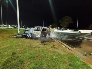 Choque e incendio en la Costanera: conductor dio positivo al alcotest - Unicanal
