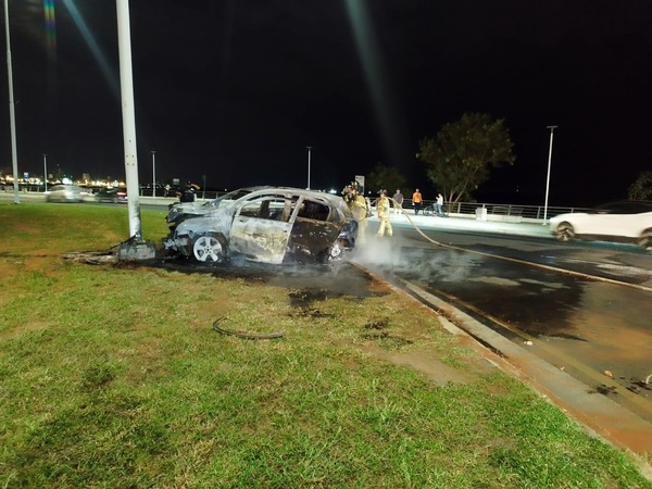 Choque e incendio en la Costanera: conductor dio positivo al alcotest - Unicanal