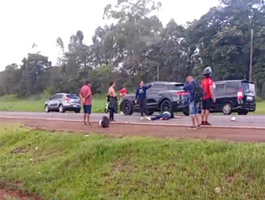 Presunta carrera clandestina deja una mujer fallecida y dos jóvenes gravemente heridos - La Clave