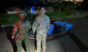 Incautan barco cargado con cajas de cigarrillos en el río Paraná