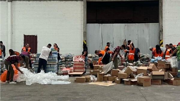 Envían 44 toneladas de alimentos a afectados por inundaciones en Concepción - ADN Digital