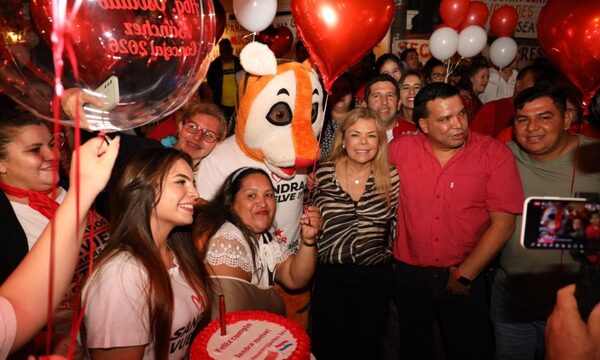 Dirigentes saludan a Sandra Zacarías por su cumpleaños y hablan de posible candidatura – Diario TNPRESS