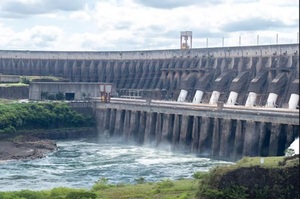 Itaipú: G. 1,4 billones en gastos sin control durante 13 meses