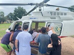 Inundaciones en el Chaco: emergencias médicas obligaron a evacuaciones por aire - Noticias del Chaco - ABC Color