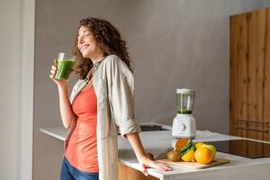 Cómo hacer un detox natural sin dietas extremas ni suplementos - Estilo de vida - ABC Color
