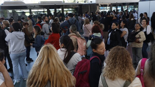 Calculan que vuelta total del sistema eléctrico en España puede tardar de 6 a 10 horas