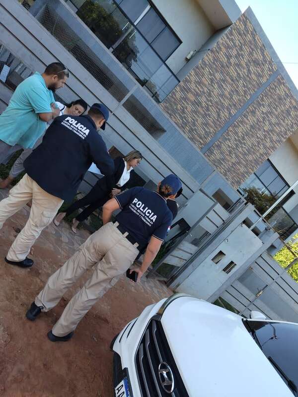 Desbaratan red que estafaba con “el sueño de la casa propia”: así operaba - Policiales - ABC Color