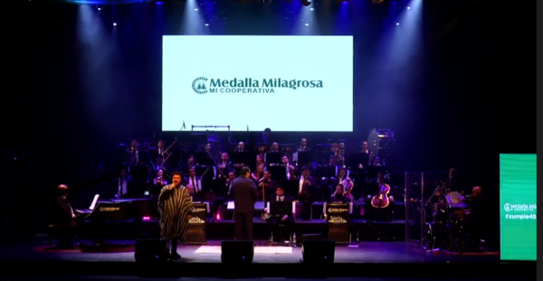 La Cooperativa Medalla Milagrosa celebr贸 sus 40 a帽os con m煤sica y una cena de gala inolvidable