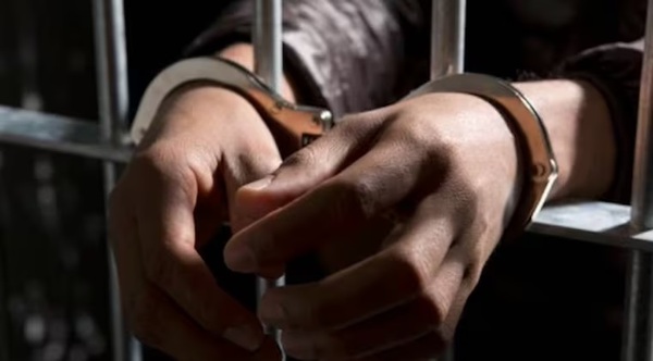 Captó a su víctima por Facebook para violarla y ahora pasará 12 años en prisión - Noticiero Paraguay