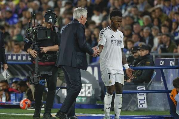 Ancelotti dirigirá a Brasil contra Paraguay - Fútbol Internacional - ABC Color