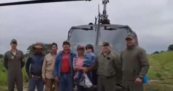 La Nación / Gobierno logra traslado de niño y su familia afectados por las inundaciones
