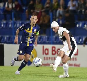 Olimpia iguala en Villa Elisa y no logra recortar distancias con el líder Libertad - Fútbol - ABC Color