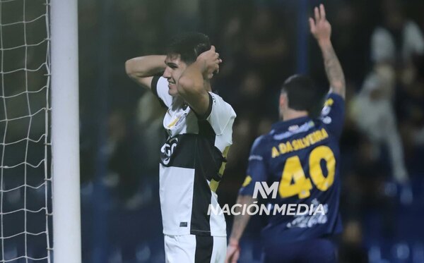 Versus / Olimpia vuelve a decepcionar y sigue lejos de Libertad