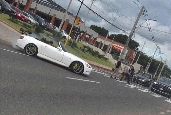 Video: vehículo hace drift en plena ruta PY02 en Itauguá - Nacionales - ABC Color