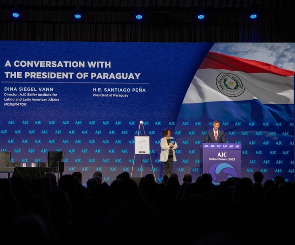 El presidente Santiago Peña fue reconocido con el premio Gesher - Unicanal