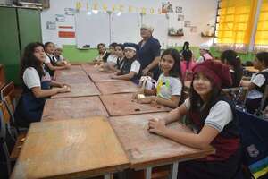 Ayolas: “La educación tuvo sus cambios fuertes y radicales”, dice docente - Nacionales - ABC Color