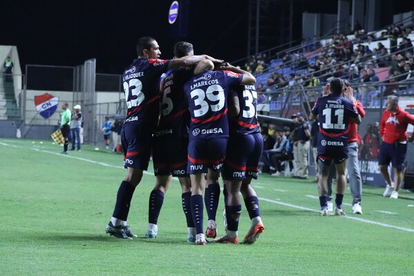 Cerro Porteño venció a Recoleta y acortó distancia con el puntero - 1000 Noticias