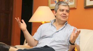 “Chau chespi”: el eslogan vacío que expone la incapacidad de Enrique Riera