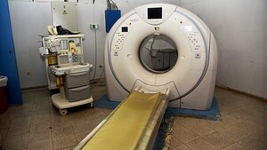 Clínicas: Cada vez más pobre, ya no funcionan tomógrafos ni mamógrafo