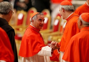 Cardenal convicto desiste de participar en el cónclave - Unicanal