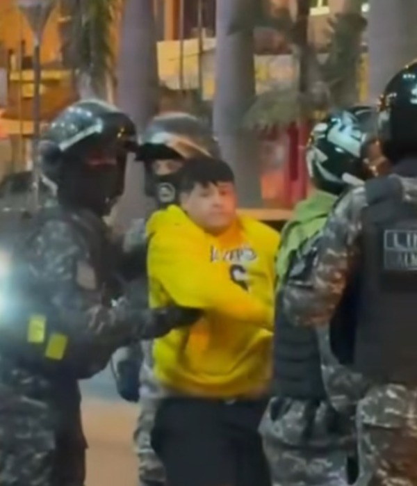 CDE: un detenido tras persecución policial por robo de automóvil - trece