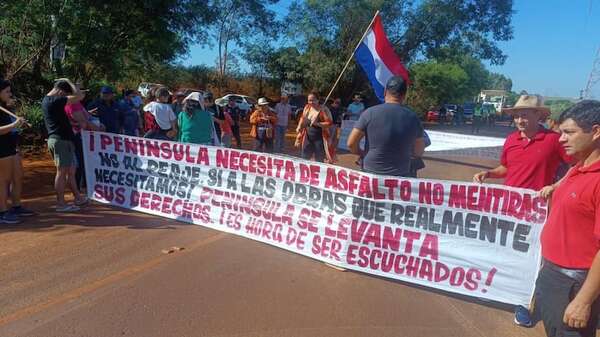Anuncian manifestación para exigir asfalto y rotonda: temen quedar aislados - ABC en el Este - ABC Color