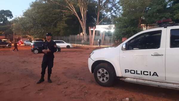 Policía de Caacupé intensifica cobertura de seguridad en instituciones educativas - Nacionales - ABC Color