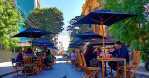 La Nación / Restaurantes ven mayor concurrencia y respaldan horario de verano