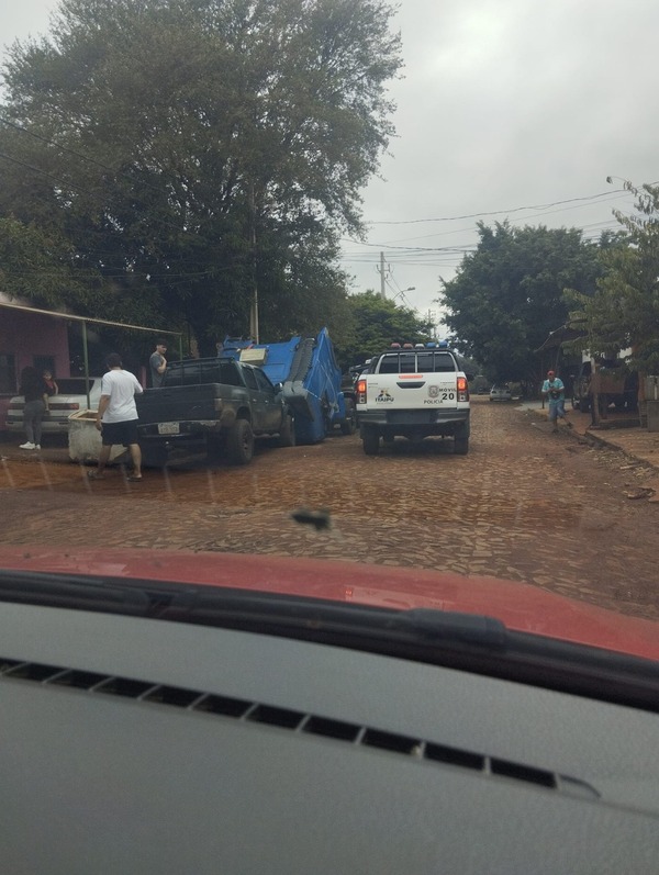 Hombre que quedó bajo la cabina de un camión se encuentra fuera de peligro - 1000 Noticias