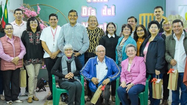 Homenaje a docentes arrancó en Bella Vista