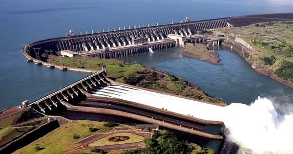 La Nación / Pese a aclaratoria oficial de Itaipú, oposición persiste en campaña de desprestigio, señalan