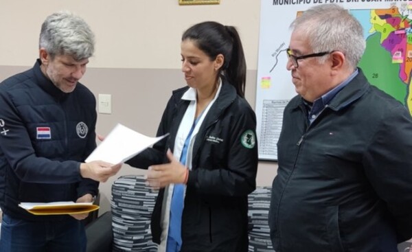 Andrea Giménez asume la dirección del Hospital Presidente Franco