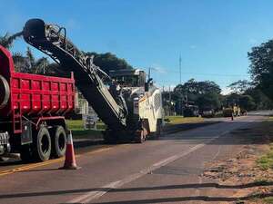 Mientras se aguarda la APP de la ruta PY01, continúan los trabajos de bacheo - Economía - ABC Color