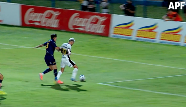 Versus / La postura de la APF sobre el penal que reclamó todo Olimpia