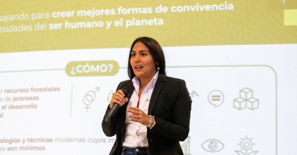 Parecel reconoce los despidos masivos y busca nuevos socios para su planta de celulosa