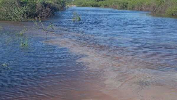 Puerto Pinasco aislado por inundaciones requiere con urgencia de asistencia