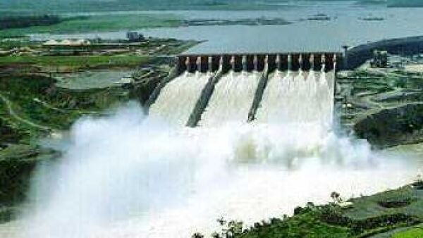 Itaipú afirma que no perdió por variaciones monetarias