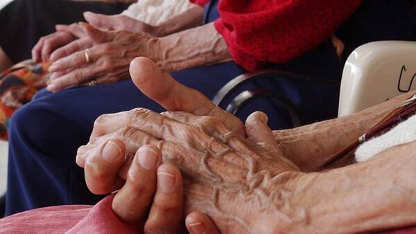 Casi 64% de adultos mayores no cuentan con seguro médico
