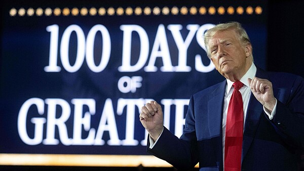 Trump sacude a EEUU y al mundo en 100 días de gobierno