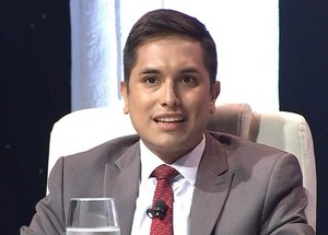 Juez tuvo en cuenta antecedentes y sometimiento voluntario del magistrado Gustavo Villalba para otorgar medidas alternativas  - El Observador
