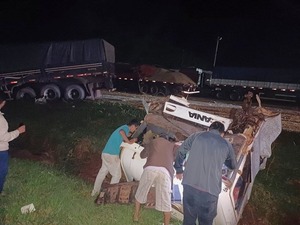 Camiones protagonizan aparatoso percance rutero en Minga Guazú - 1000 Noticias