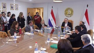 Comisión buscará intermediar con la Corte una solución para la mafia de pagarés