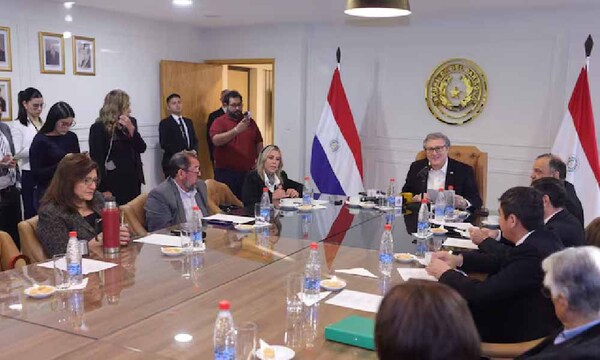 Mafia de pagarés: evalúan suspender descuentos vía ley – Prensa 5